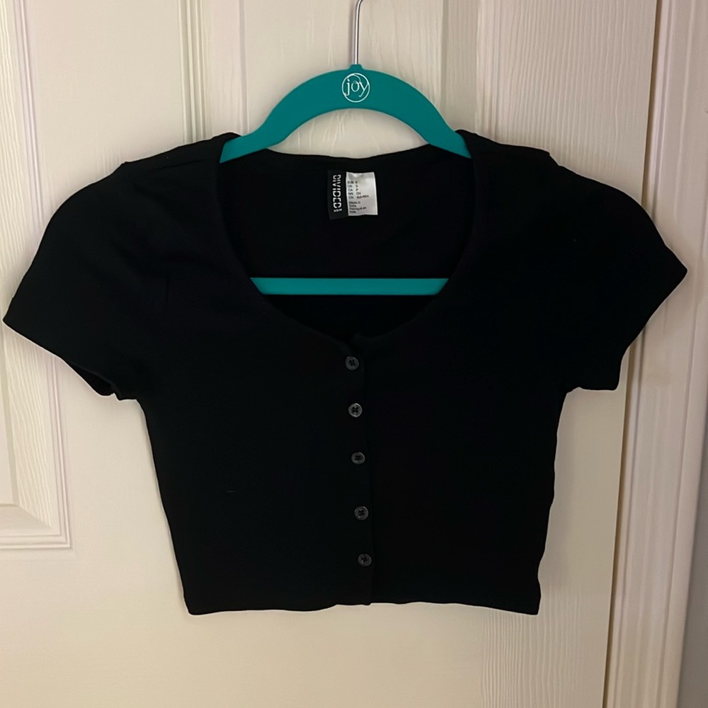 Cute button t shirt